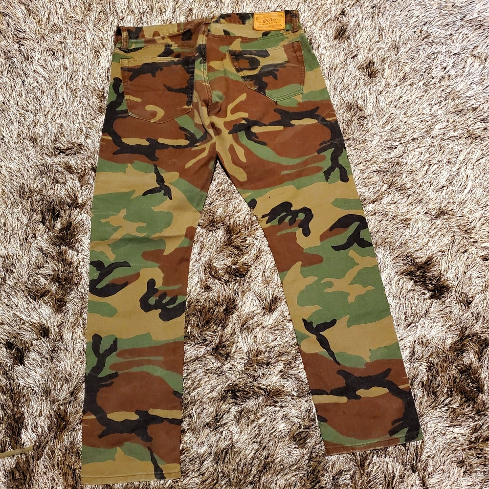 Camo pants